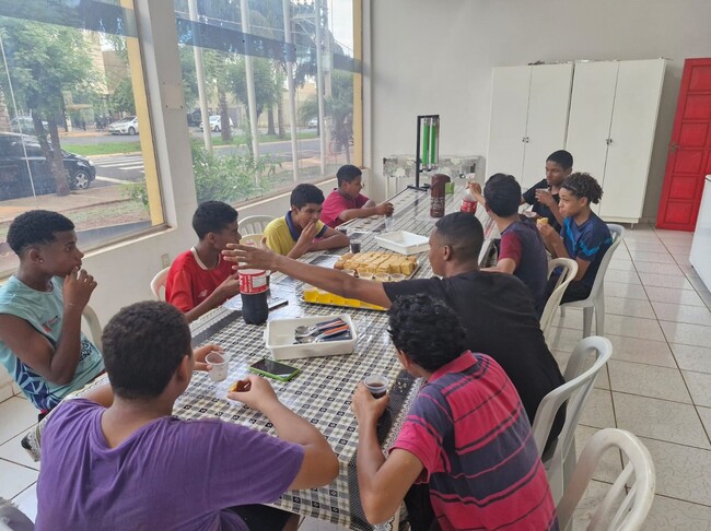 ESCOLINHA 9