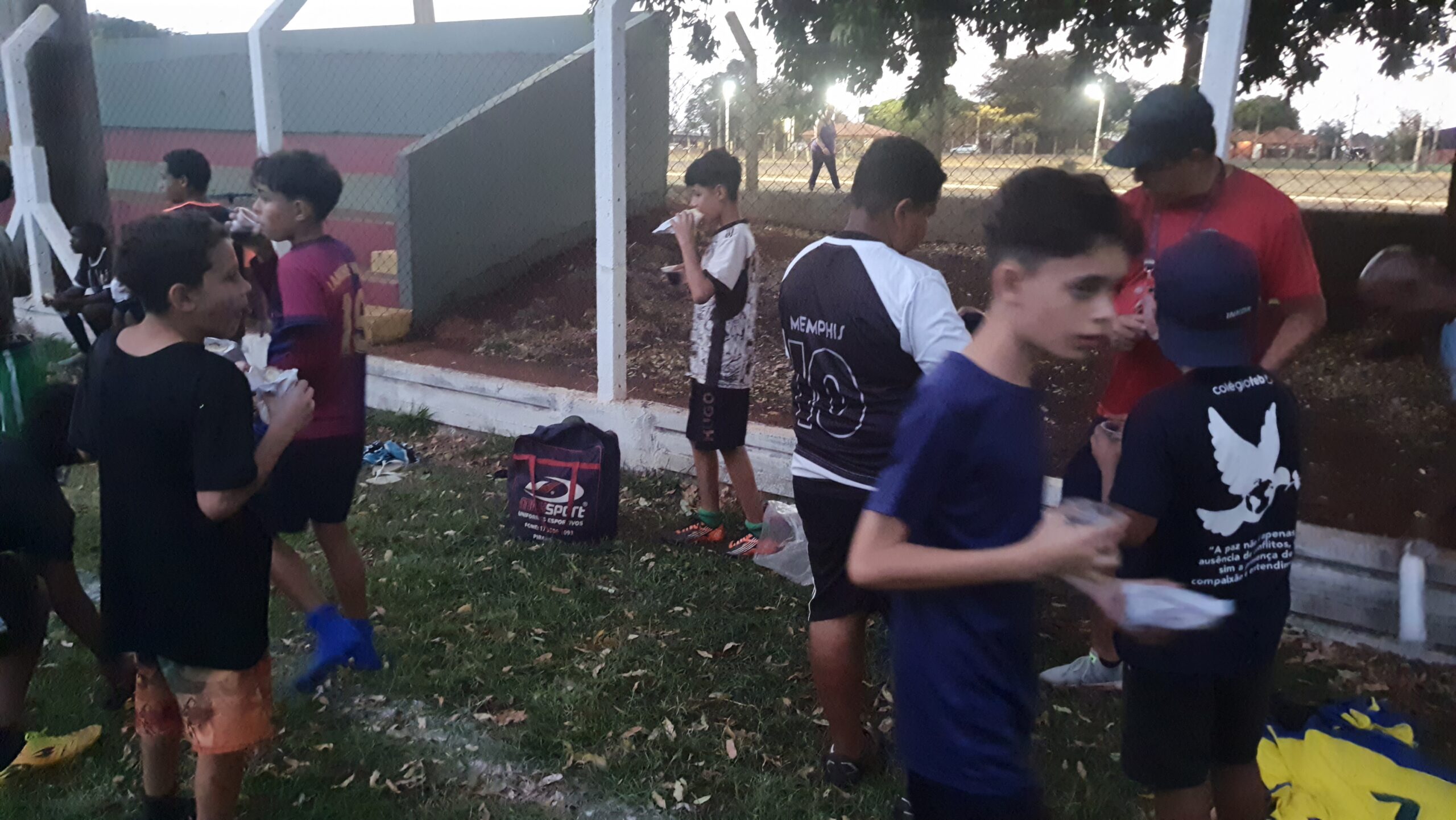 LANCHES 6